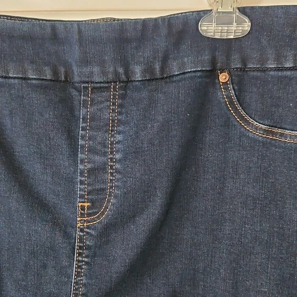 Chico's Skort, 12 - Picture 2 of 6